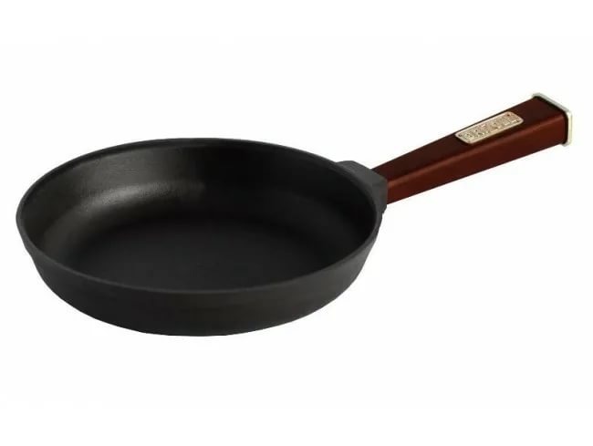 Сковорода чугунная с деревянной ручкой  20см. (коричневый) -   TM BRIZOLL